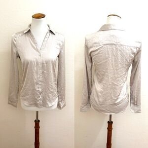 H&M Women's Light Gray Button-Down Shirt